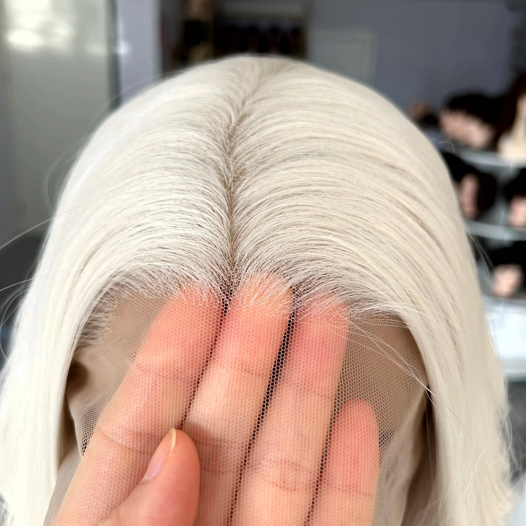 Curly Wavy Long Blonde Wig for Women Middle Part Synthetic Lace Front Wig Loose Body Wave 13X4 Lace Frontal Wig for Daily Party
